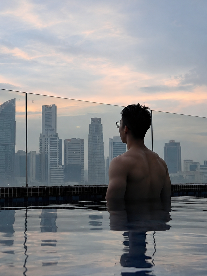 Matthew, personal trainer based in Singapore